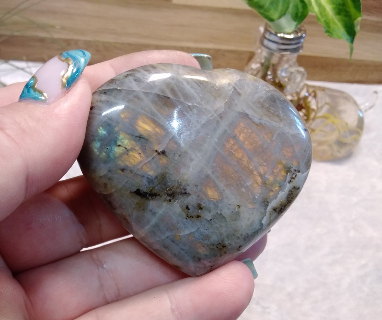 Labradorite Heart ~ Orange Flash ~ 124 g ~ Transformation ~ Protection ~ 8 x 6cm