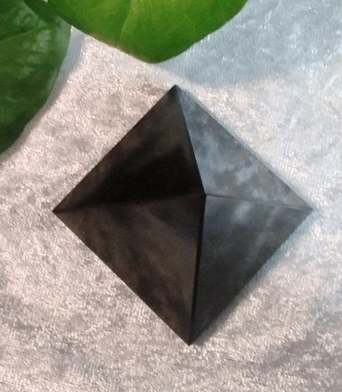Black Agate Pyramid Crystal – Natural Polished Gemstone ~ Energy Stone 55mm x 50