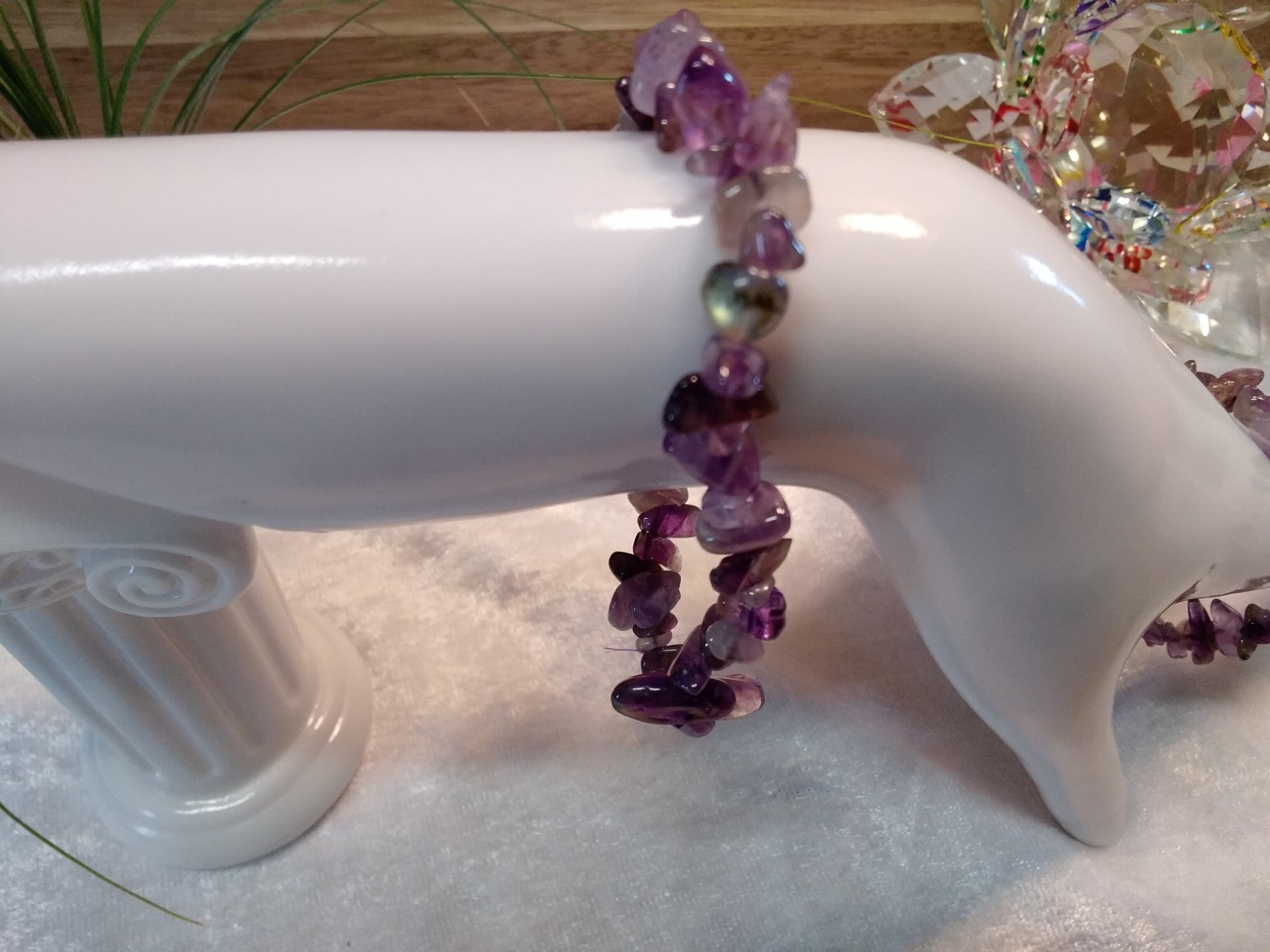 Amethyst Crystal Chip Bracelet – Elastic Stretch Calm • Intuition • Balance