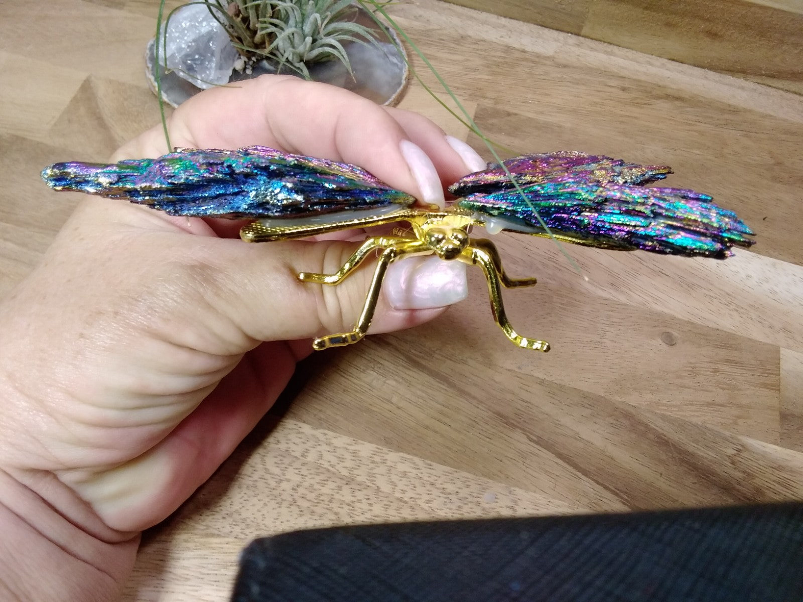 Aura Kyanite Dragonfly Healing Crystal Carving Rainbow Tourmaline Ornament