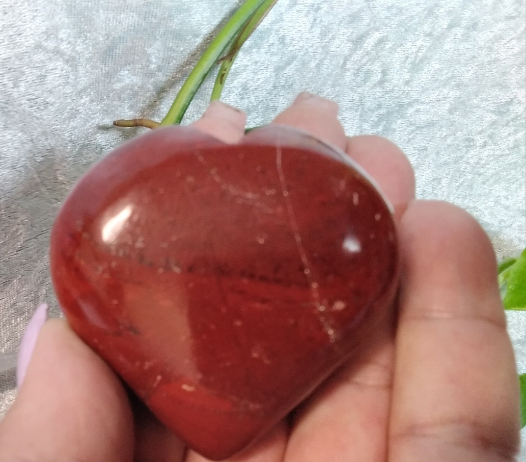 Natural Red Jasper Heart Crystal – Polished (4.5 cm) Strength • Grounding