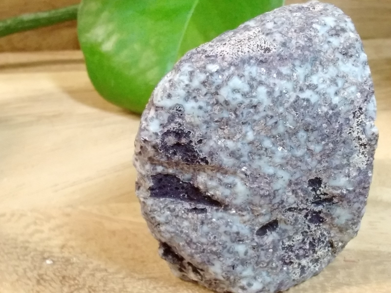 Purple Agate Geode Freeform ~Druzy Crystal Cave polished face ~ 135g 50mm x 45mm