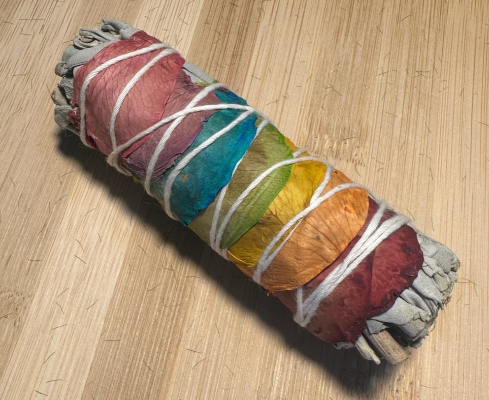 Rainbow 7 Chakra White Sage Rose Petal Smudge Stick 10cm ~ Realign Your Energy