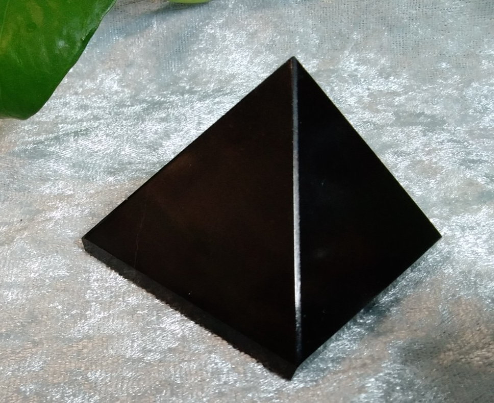 Black Agate Pyramid Crystal – Natural Polished Gemstone ~ Energy Stone 55mm x 50