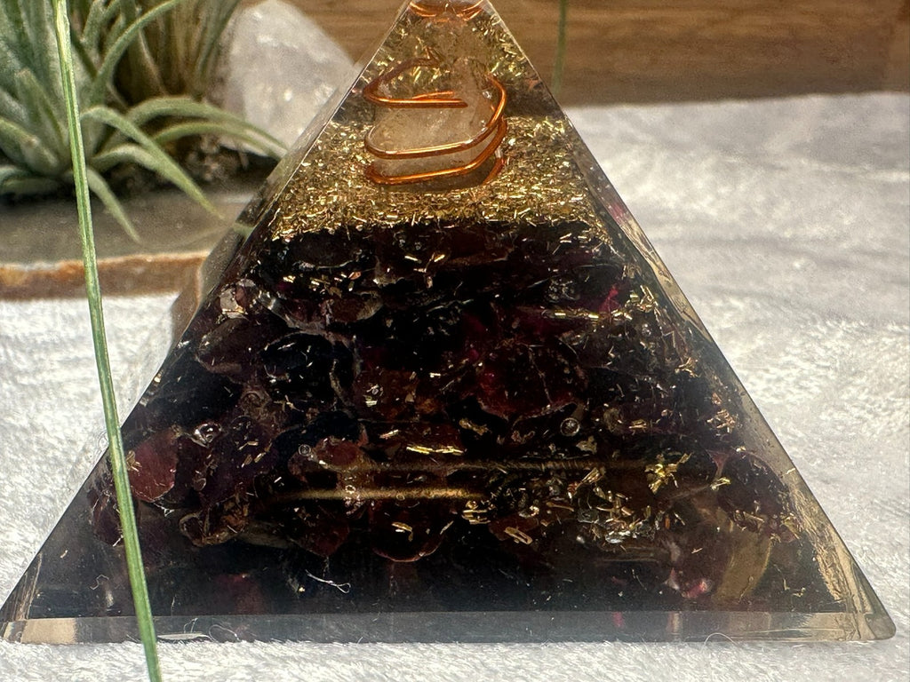 Orgonite Crystal Pyramid ~ Medium ~ Copper Coil & Hamsa Hand Symbol ~ Hand Made