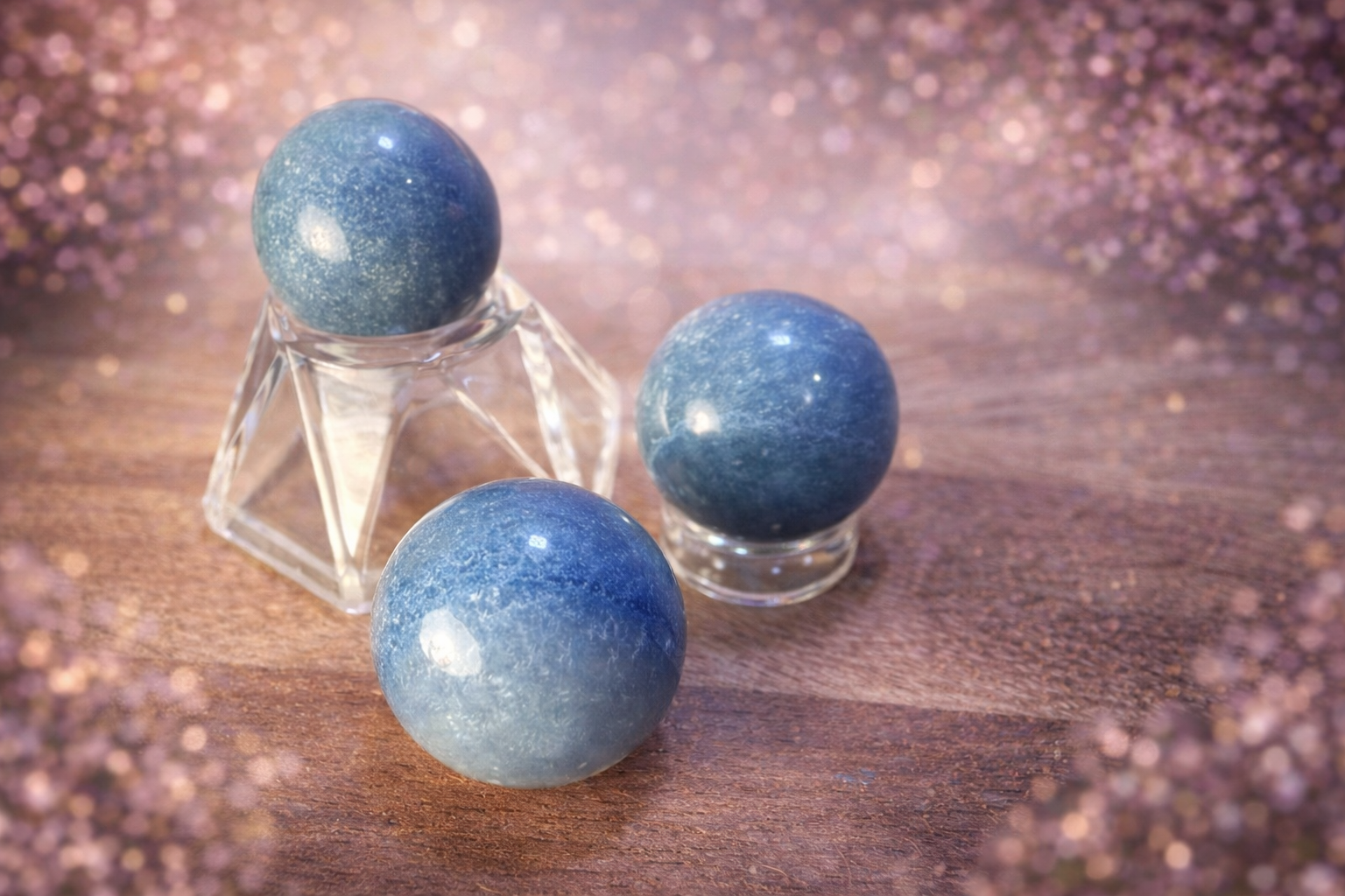 Blue Quartz Sphere 2cm – Mini Crystal Ball Calm • Communication • Clarity • Peac