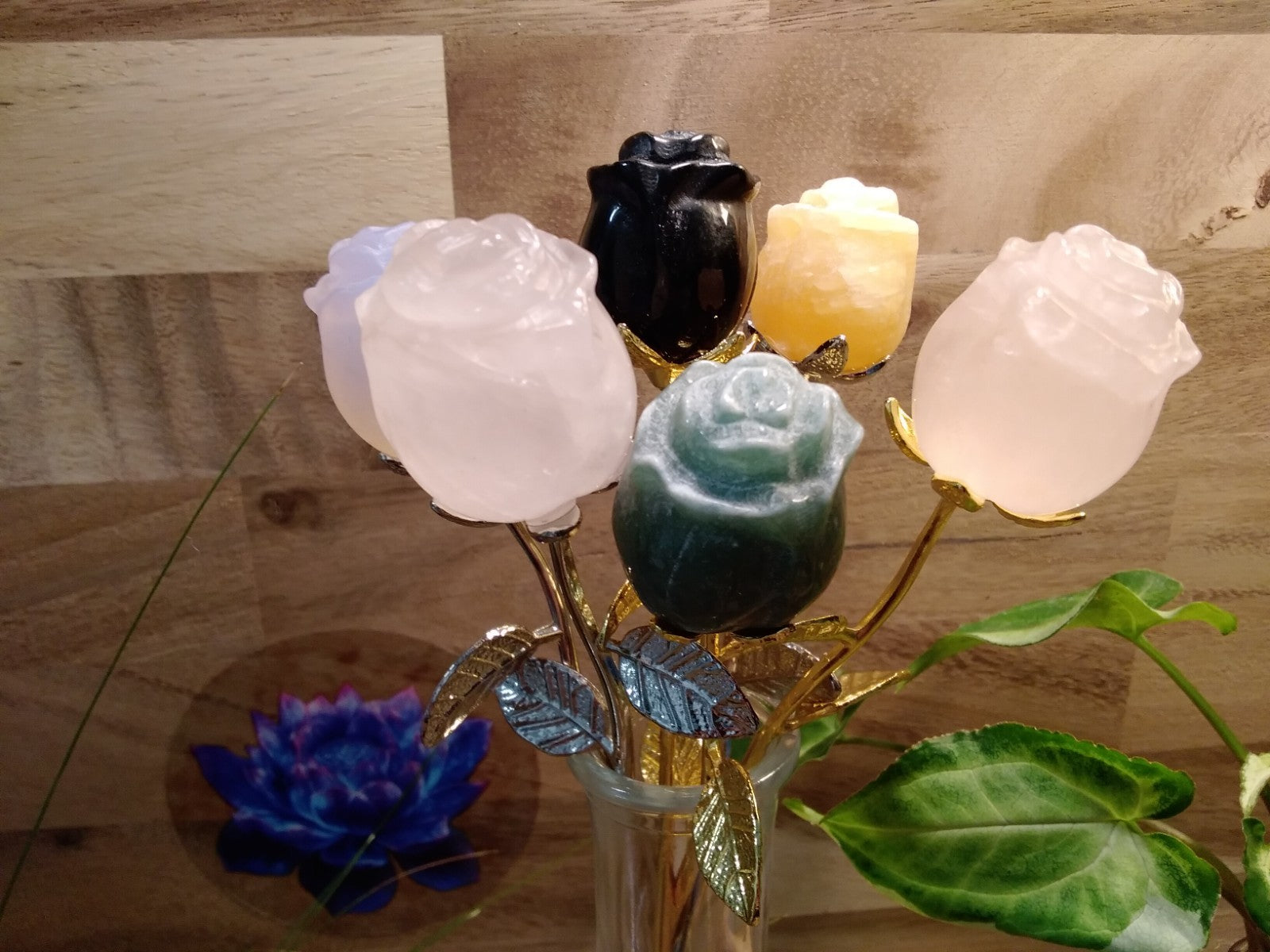 Crystal Rose Flower ~ Hand Carved Natural ~ Gemstone ~ Vase (16cm) ~ 39 grams