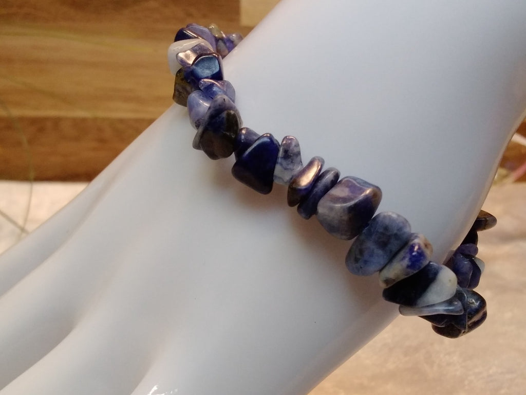 Sodalite Crystal Chip Bracelet – Elastic ~ Clarity • Truth • Calm Communication