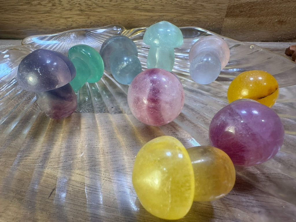 Fluorite Mushroom Carvings – Mini Crystal 25-35 gms Clarity • Focus • Protection