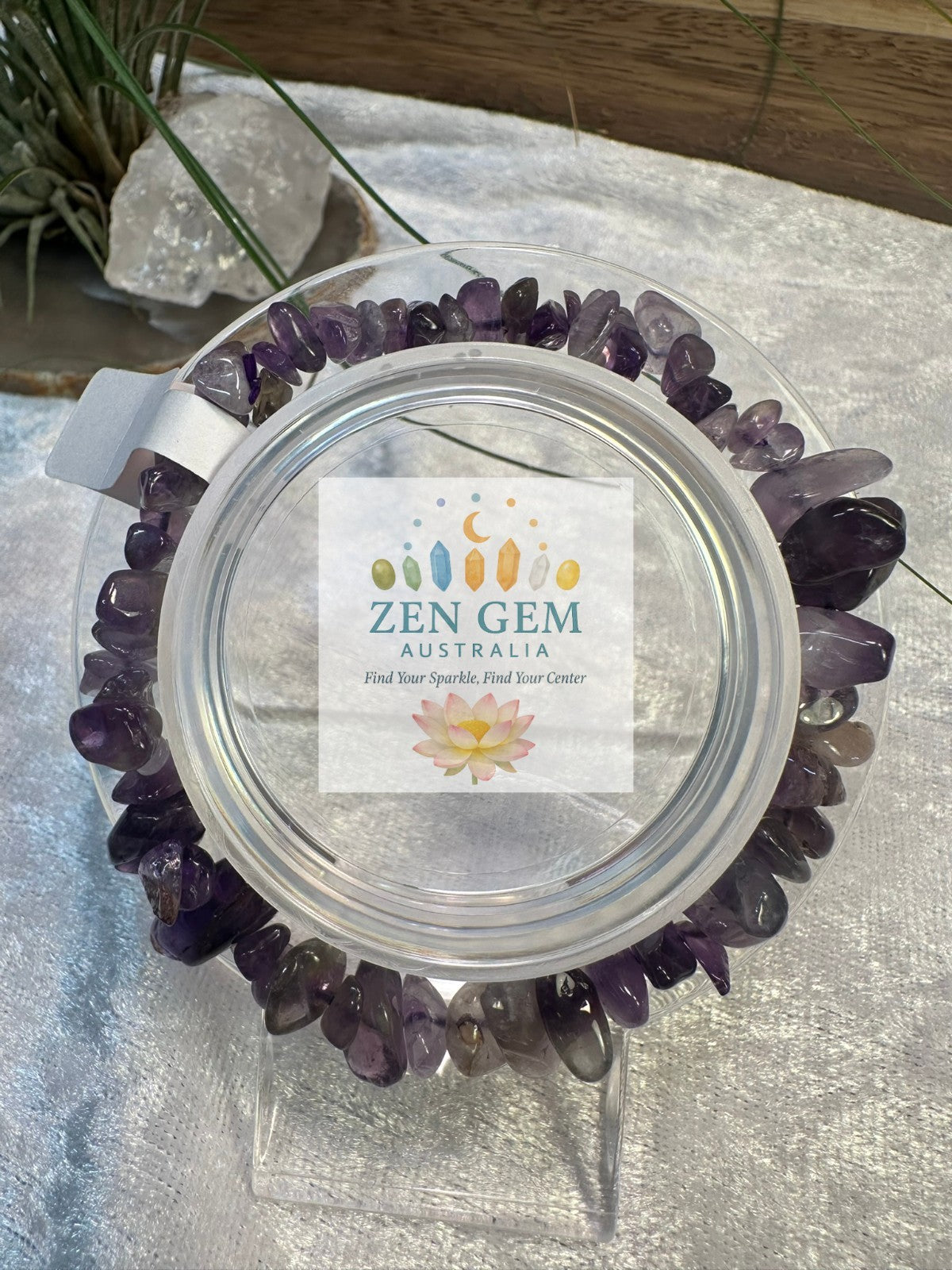 Amethyst Crystal Chip Bracelet – Elastic Stretch Calm • Intuition • Balance