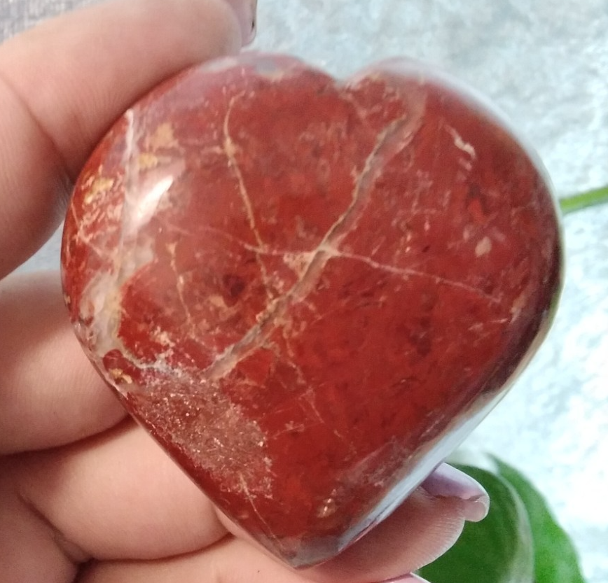 Natural Red Jasper Heart Crystal – Polished (4.5 cm) Strength • Grounding