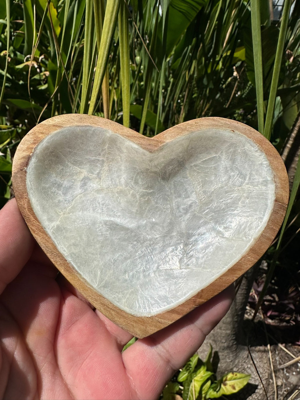 💎 Teak Wood & Capiz Shell Heart Bowl 🤍✨
