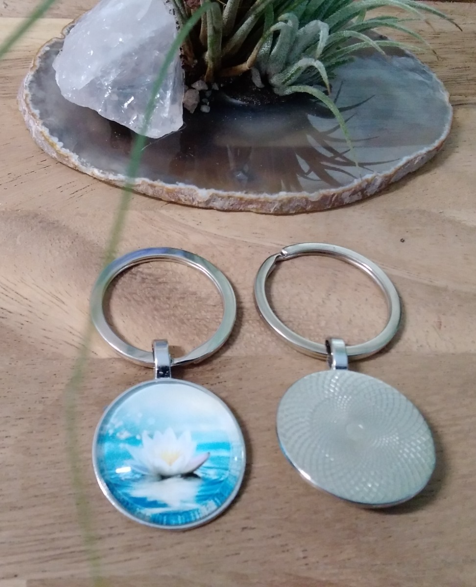 White Lotus ~ Gorgeous ~ Key ring ~ Keychain ~ Spiritual Keyrings – Silver