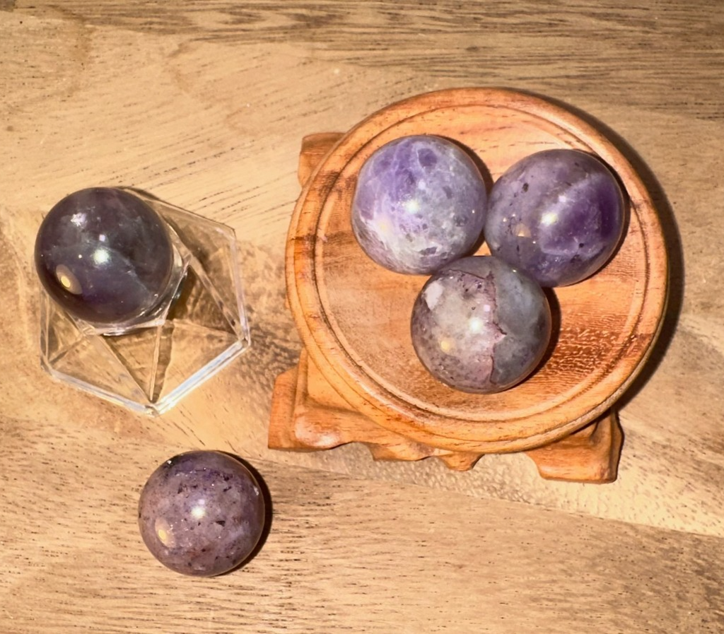 Amethyst Sphere 2cm – Mini Crystal Ball Calm • Protection • Intuition • Peace