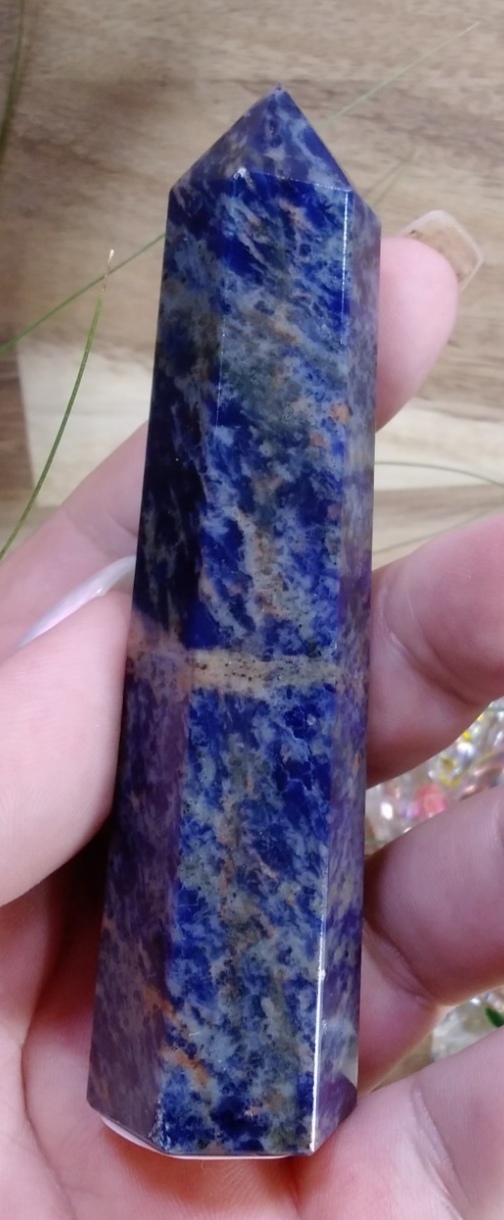 Sodalite Tower ~ 11cm ~ Crystal Generator ~ Blue Stone Healing Crystal ~ 112g