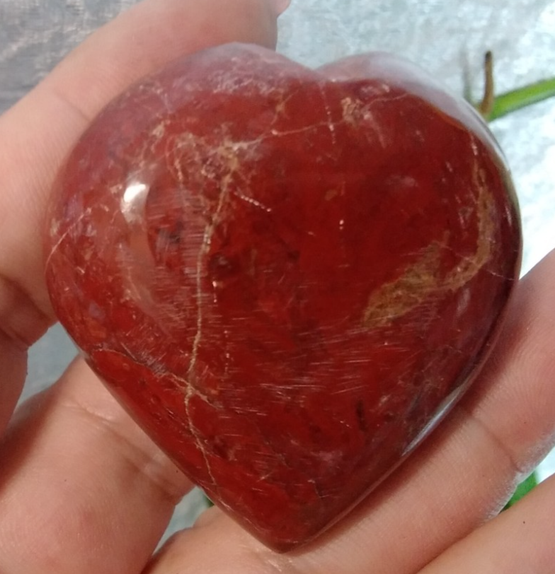 Natural Red Jasper Heart Crystal – Polished (4.5 cm) Strength • Grounding