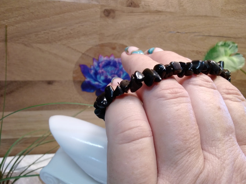 Black Obsidian Crystal Chip Bracelet – Elastic Stretch Protection • Grounding