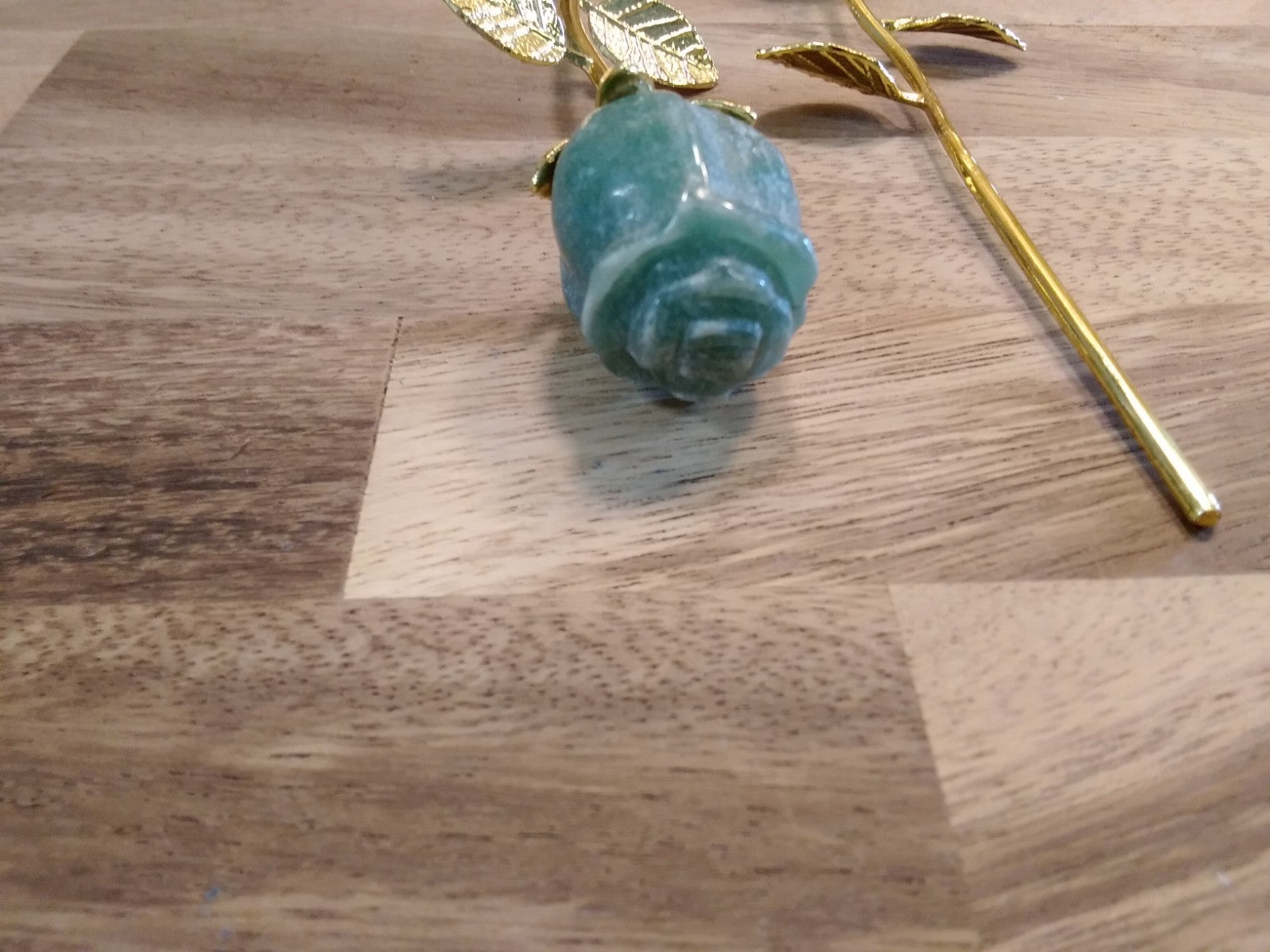 Crystal Rose Flower ~ Hand Carved Natural ~ Gemstone ~ Vase (16cm) ~ 39 grams