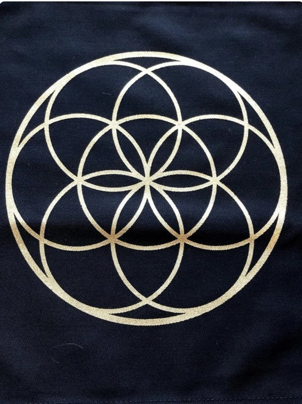 Seed of Life – Crystal Grid / Altar Cloth 30 x 30 cm Black & Gold Cloth