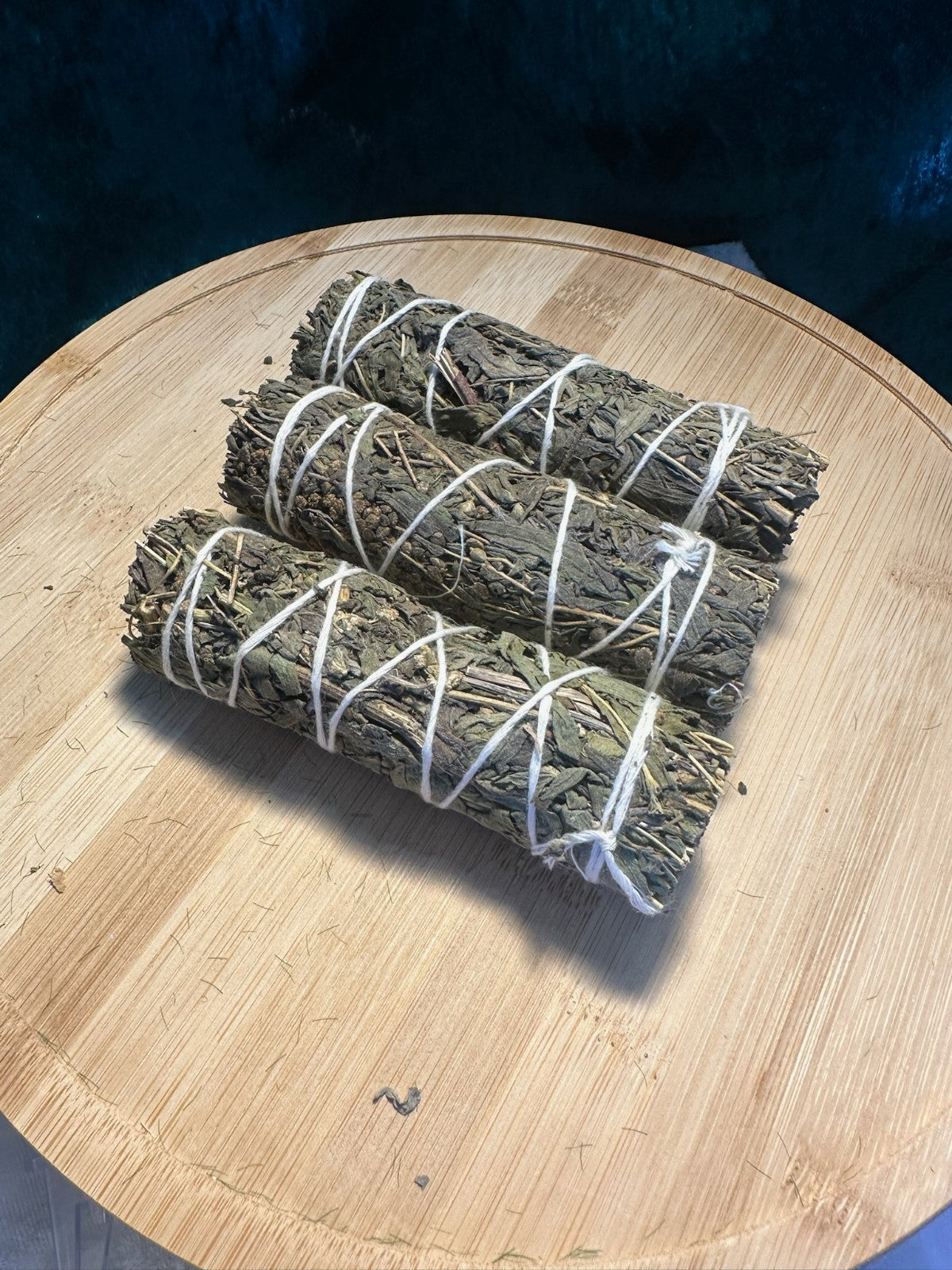 Black Sage (Mugwort) Smudge Stick – 10cm Dream • Journey • Deepen Your Intuition