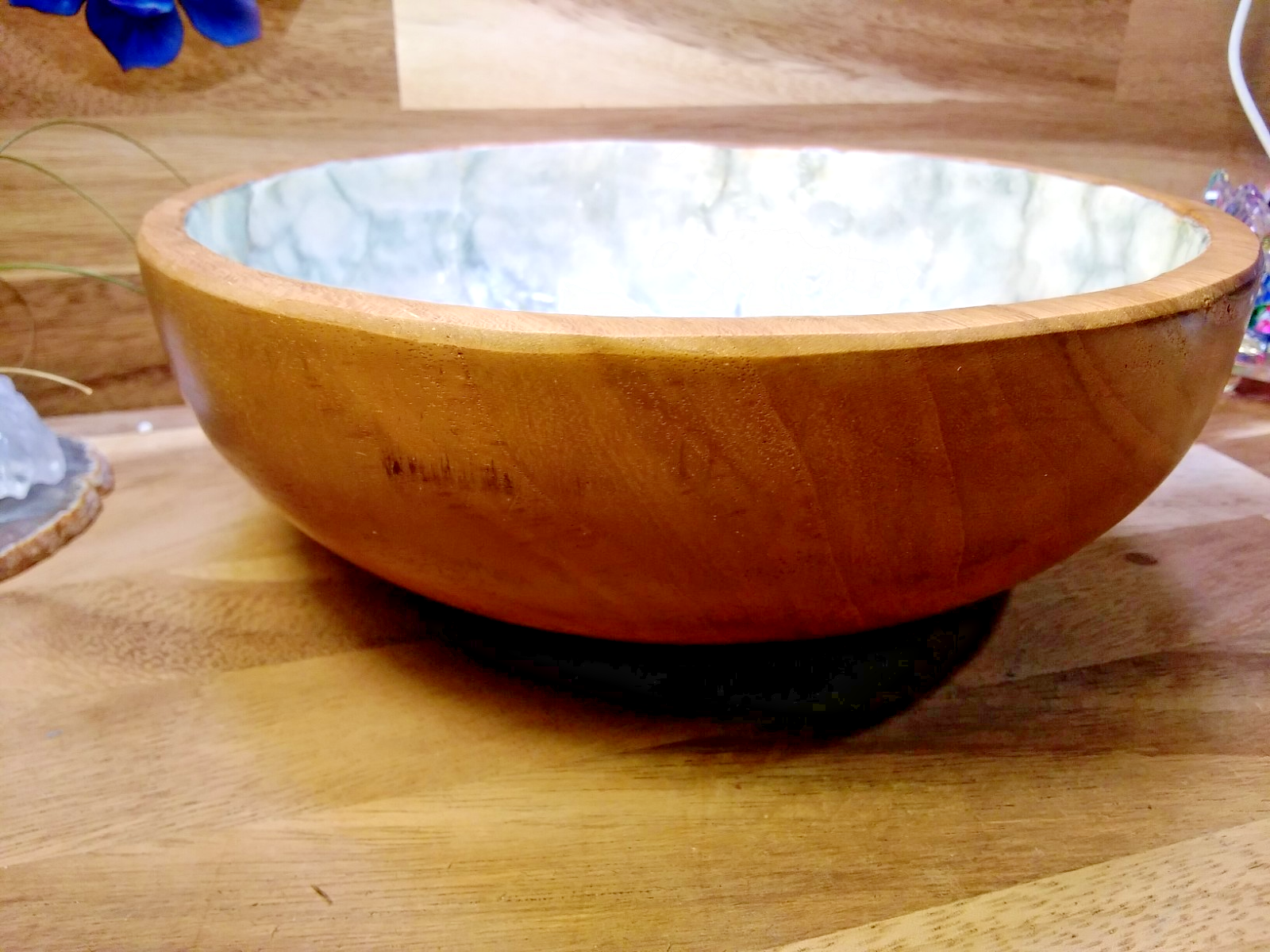 Teak Wood Bowl with Natural Shell Inlay – 19cm Decorative Bowl Coastal • Natural