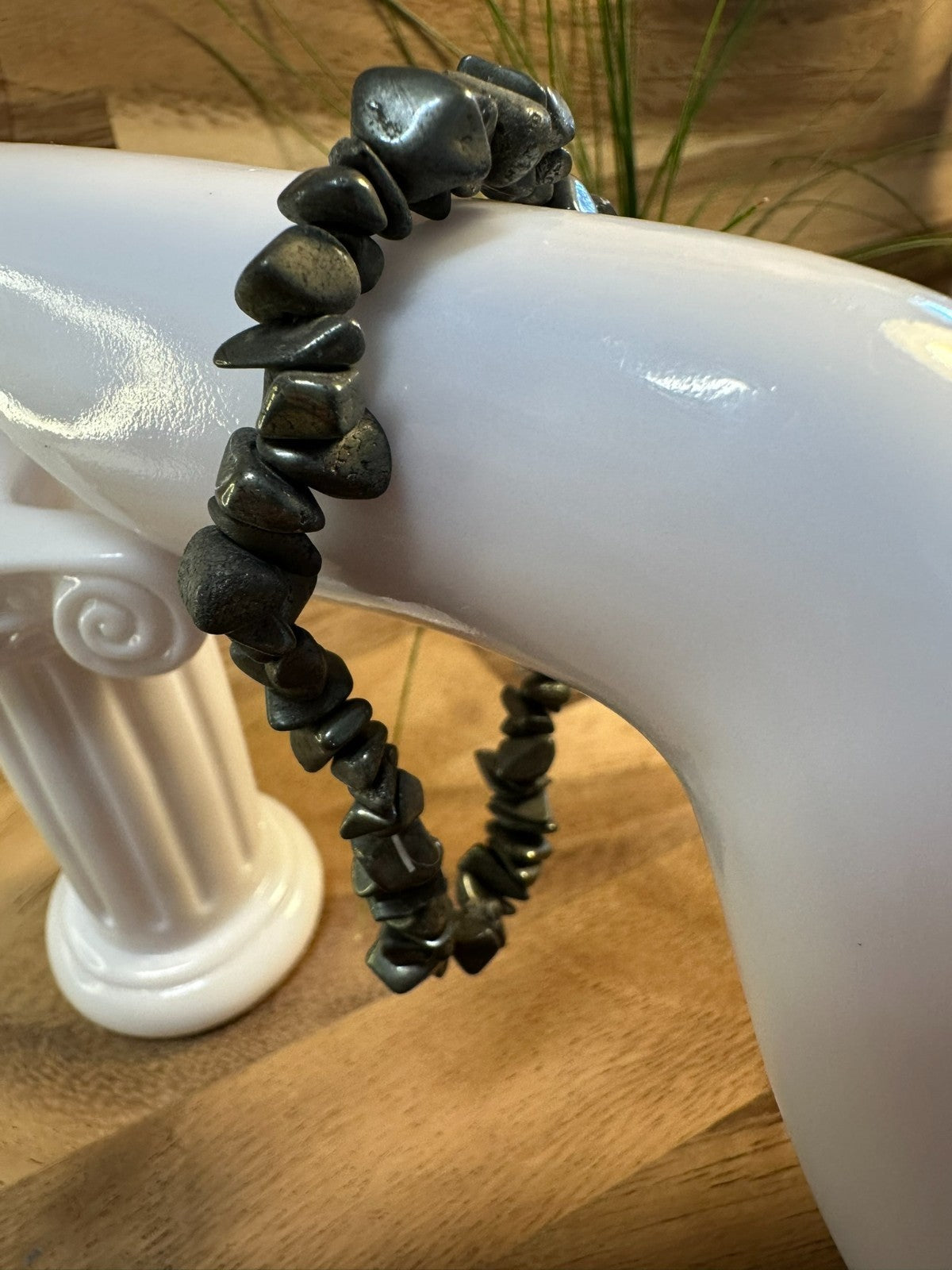 Hematite Crystal Chip Bracelet – Elastic ~ Grounding • Stability • Focus