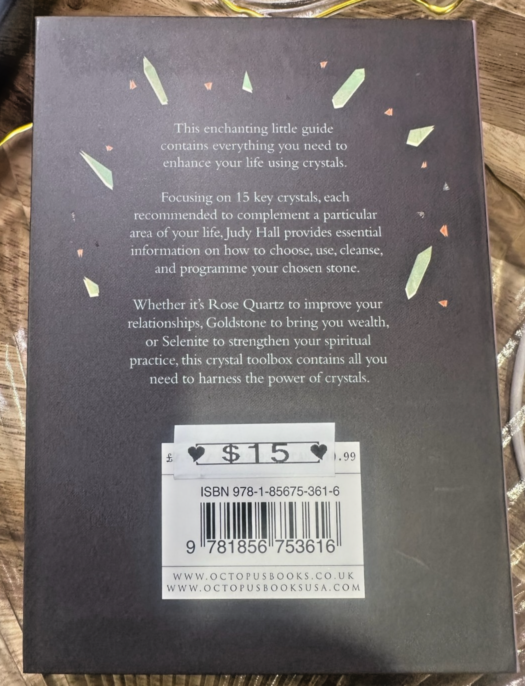 The Little Book of Crystals ~  Attract love, wellbeing & spiritual harmony