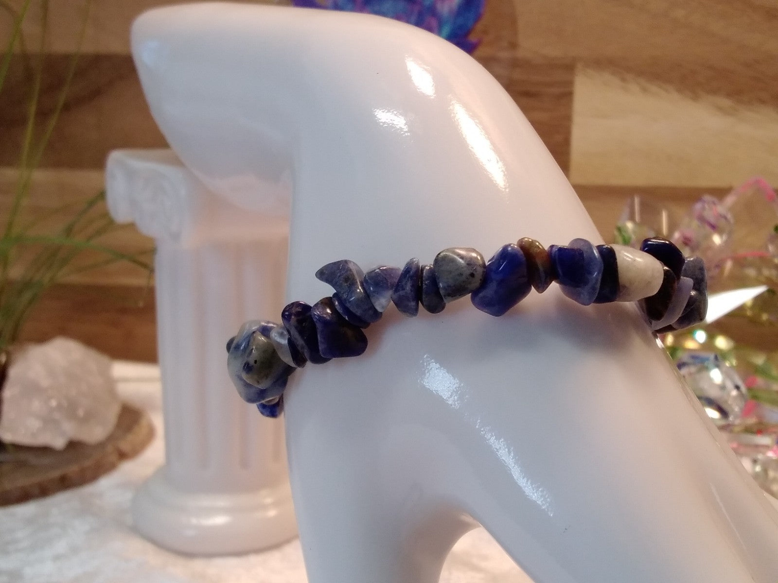 Sodalite Crystal Chip Bracelet – Elastic ~ Clarity • Truth • Calm Communication