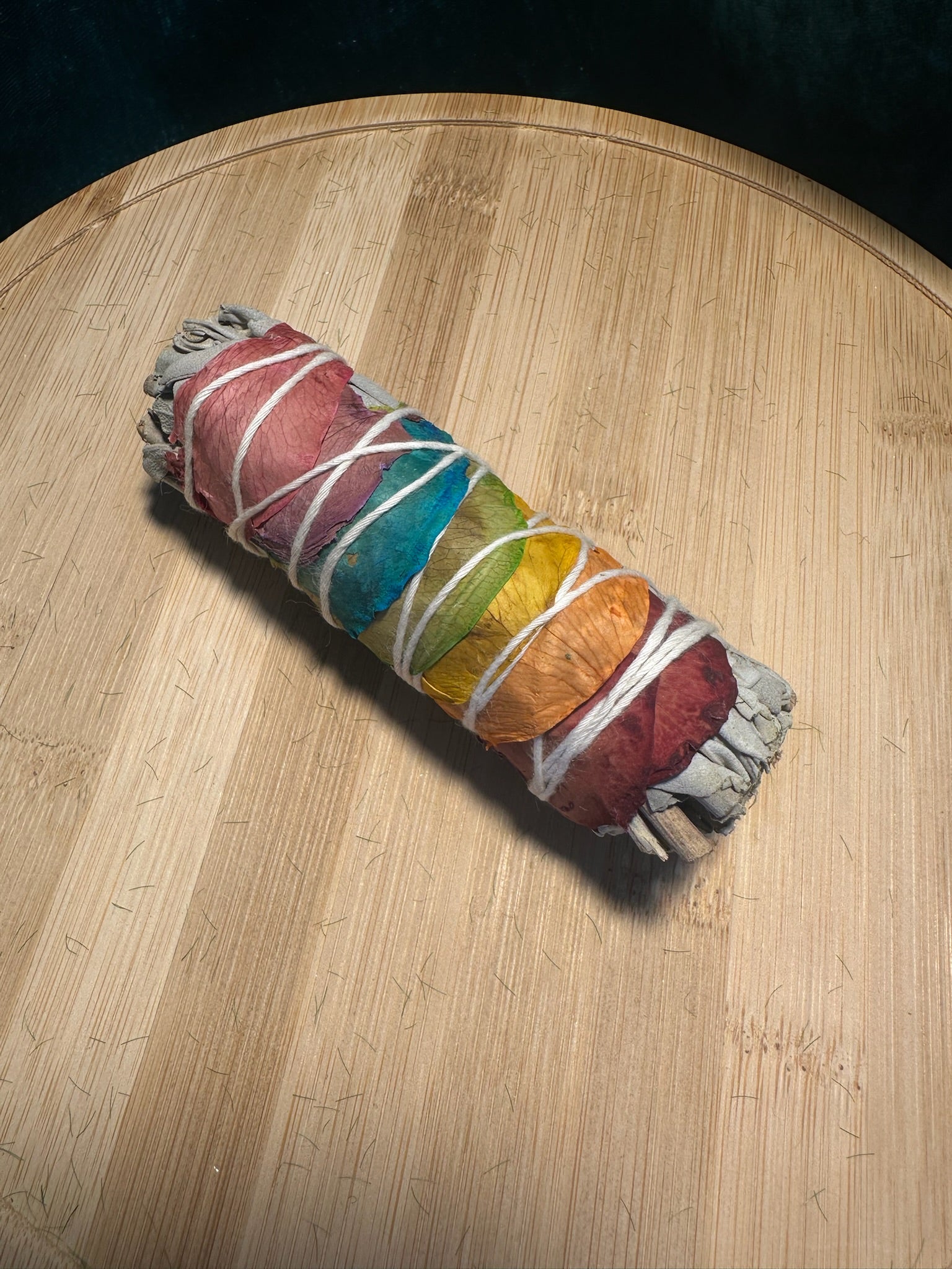 Rainbow 7 Chakra White Sage Rose Petal Smudge Stick 10cm ~ Realign Your Energy